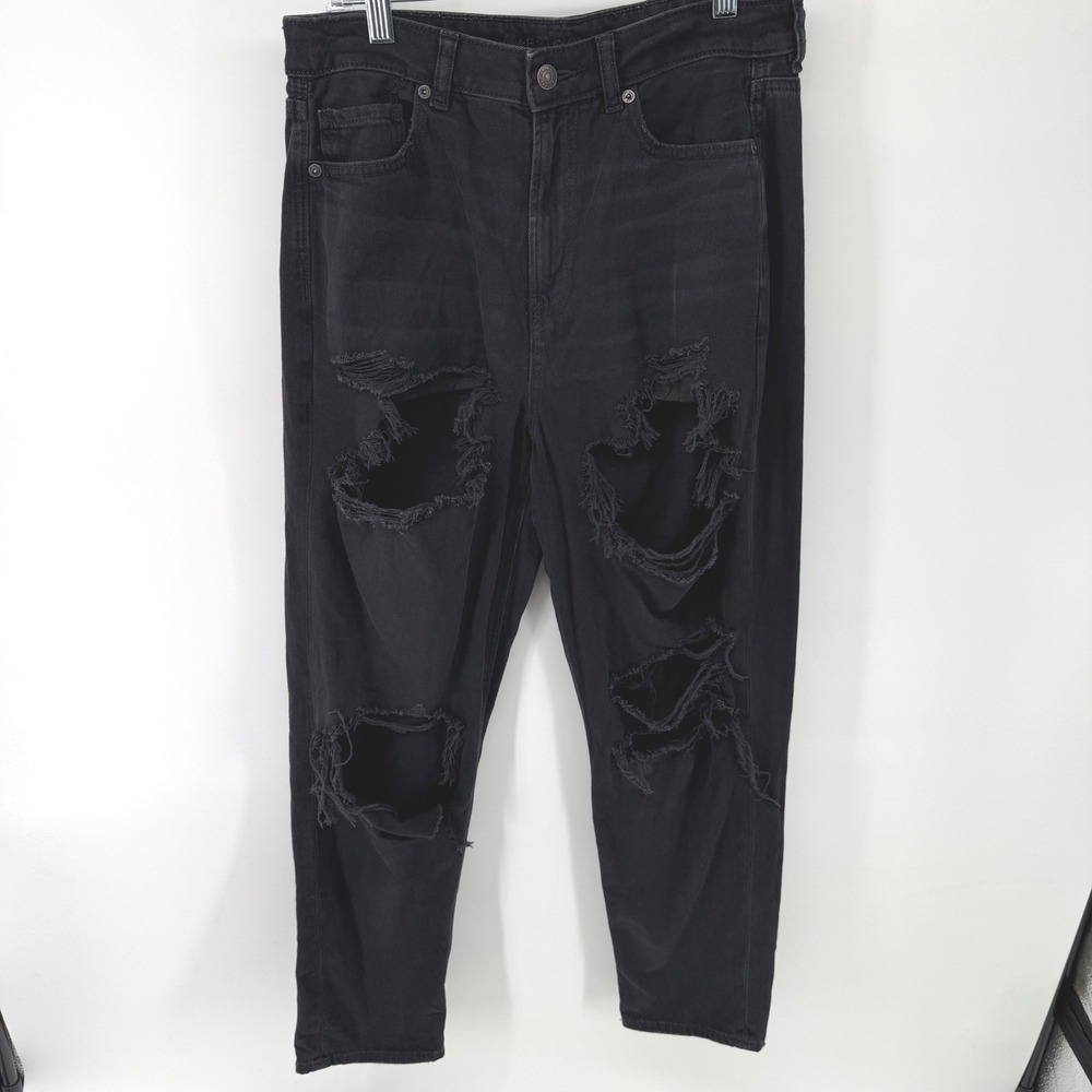 American Eagle Mom Jeans Womens 8 Black Distressed Ripped High Rise Tapered‎